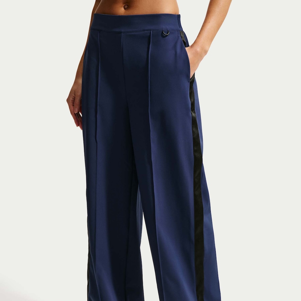 Imagem 2 do produto Calça Nike 24.7 Tearaway Woven Feminina