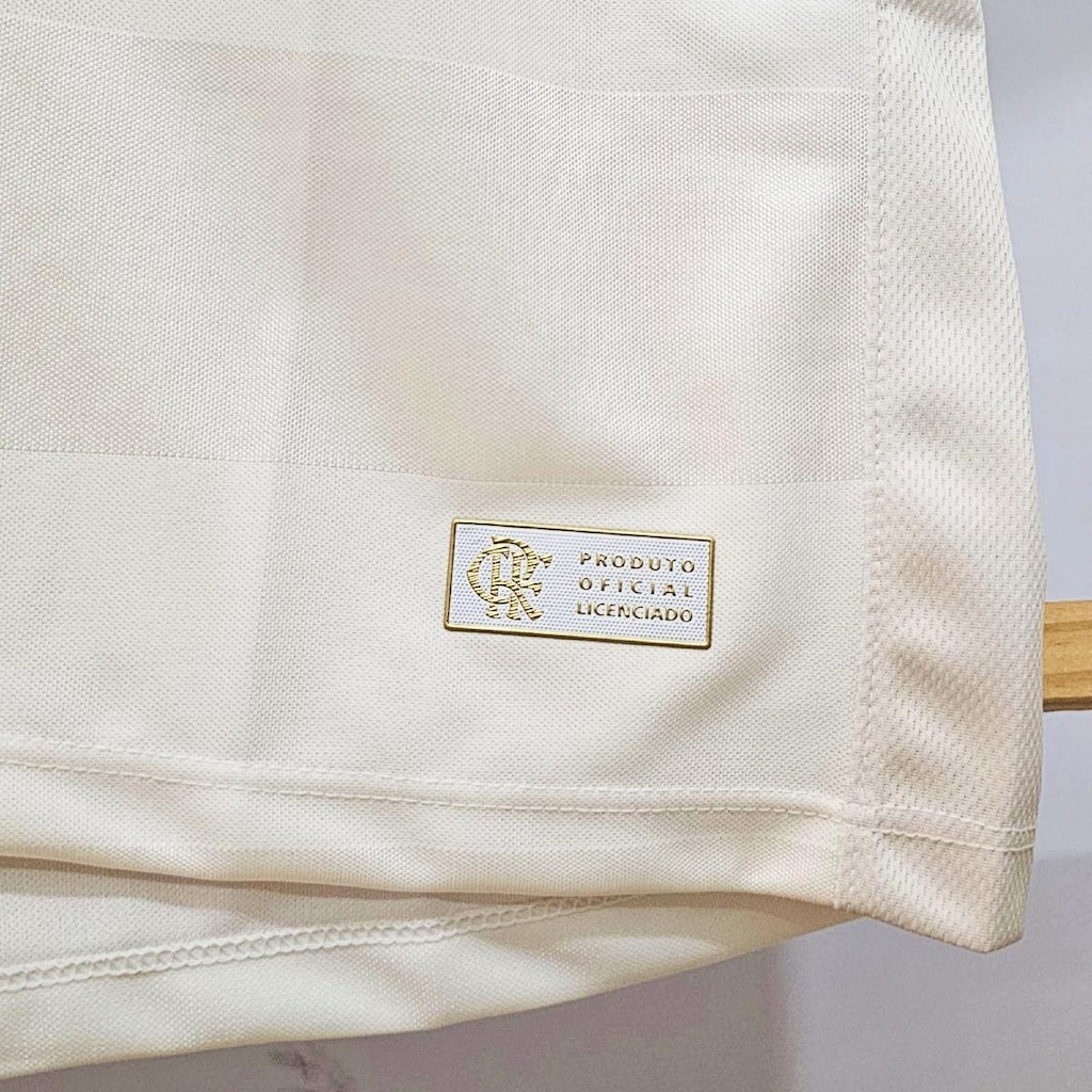 Imagem 4 do produto Camisa Flamengo Símbolo Gold Off White Coimbra - Masculino