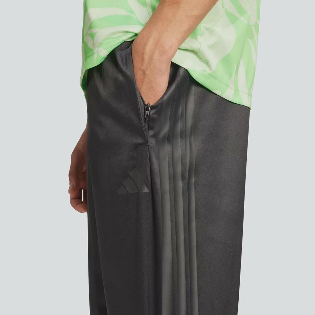 Imagem 5 do produto Calça adidas Tiro Woven Masculina