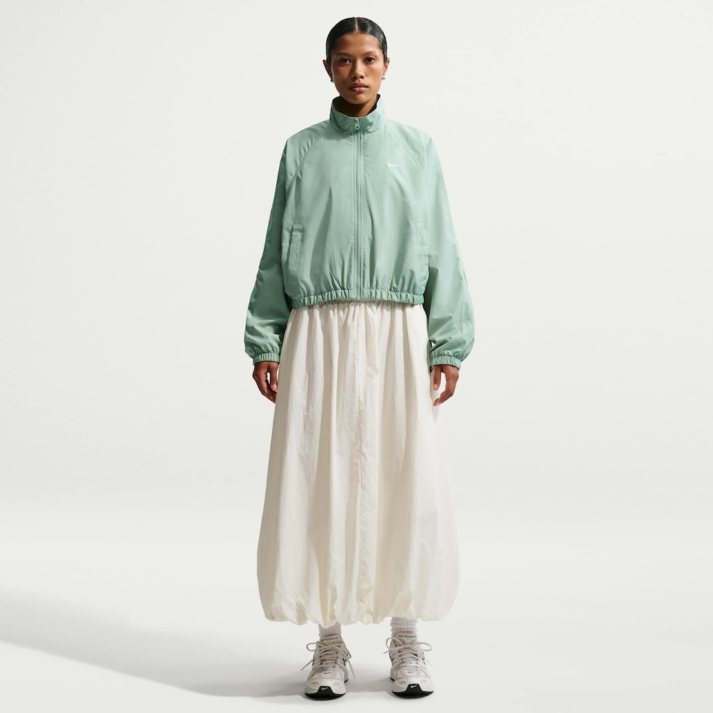 Imagem 4 do produto Jaqueta Nike Sportswear Classic Feminina