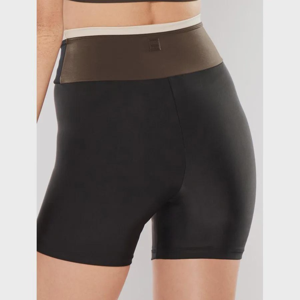 Imagem 3 do produto Bermuda Bodyforsure Lisa Push - Feminina