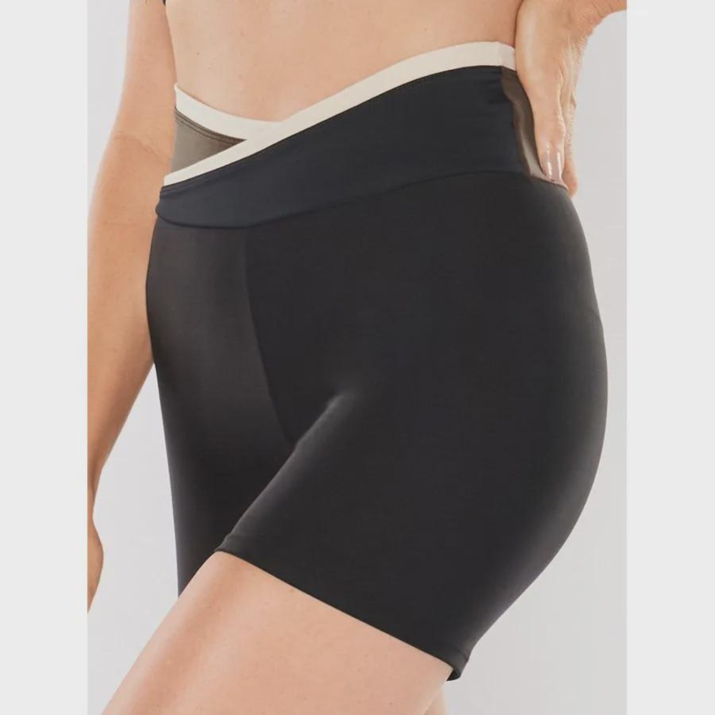 Imagem 4 do produto Bermuda Bodyforsure Lisa Push - Feminina
