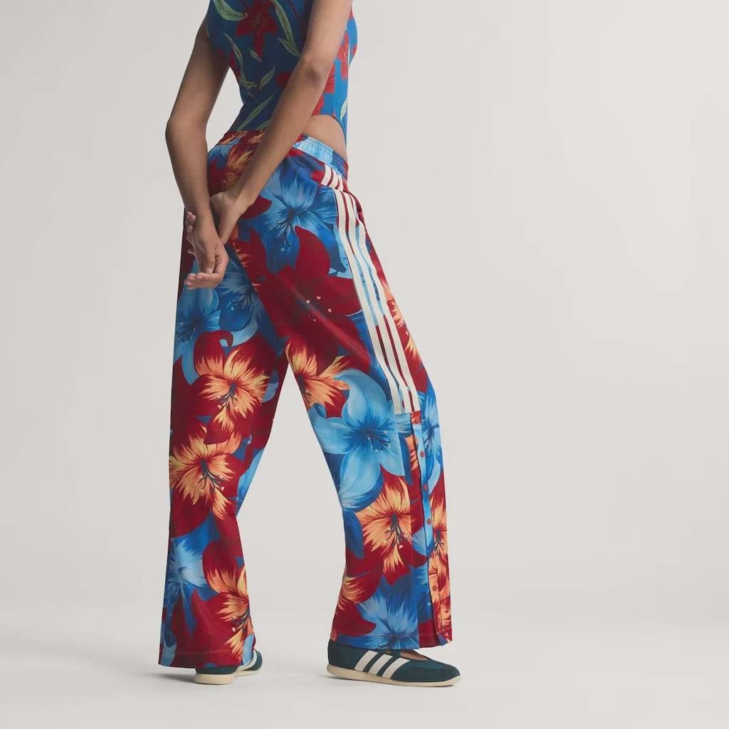 Imagem 2 do produto Calça Adidas Farm Tiro Feminina
