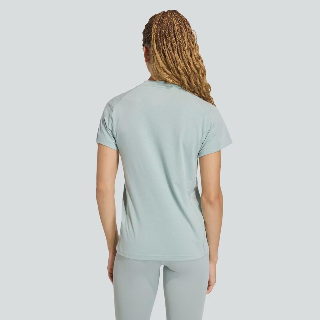 Imagem 2 do produto Camiseta Adidas Essentials Logo Feminina
