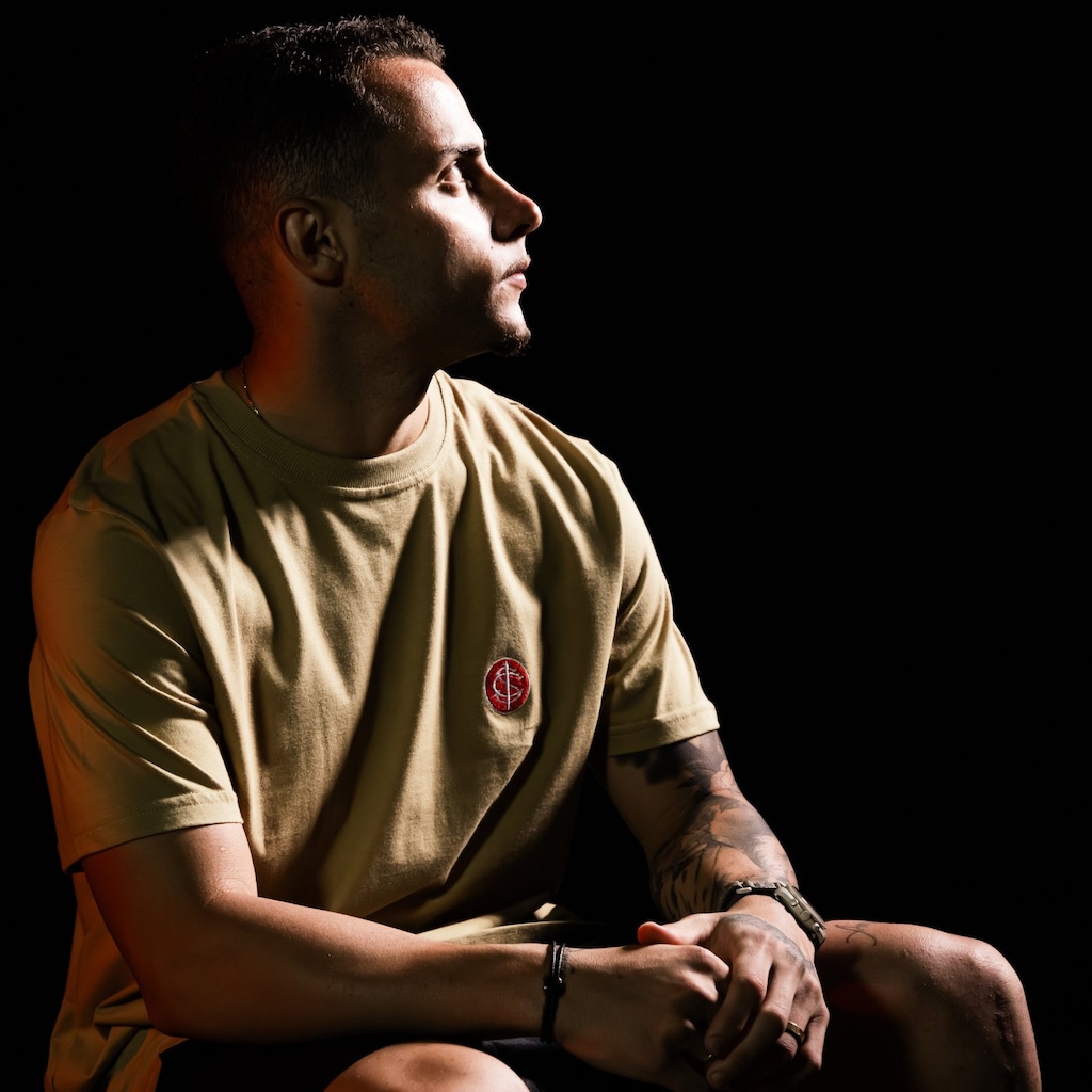 Imagem 5 do produto Camiseta Internacional Brasão Clássico Cancha FC Masculina