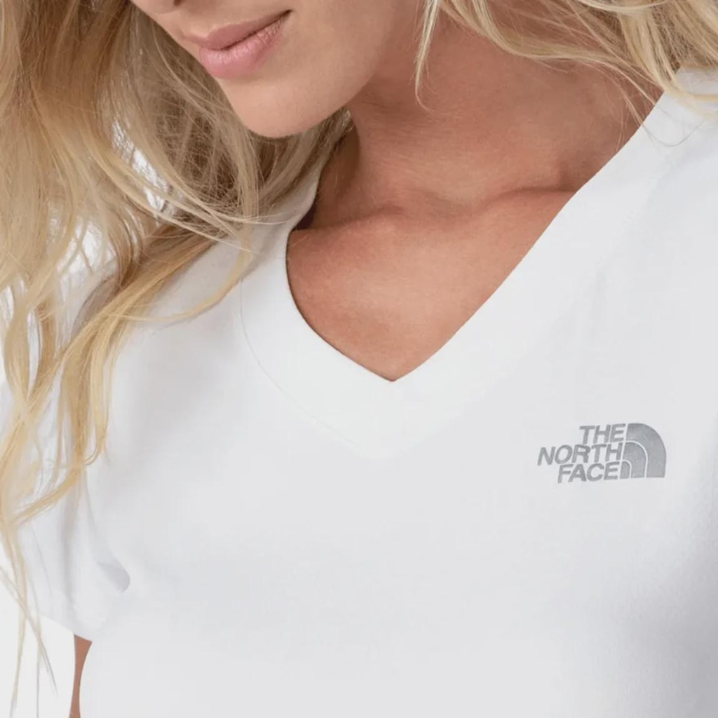 Imagem 2 do produto Camiseta The North Face Hyper Tee V Neck Feminina