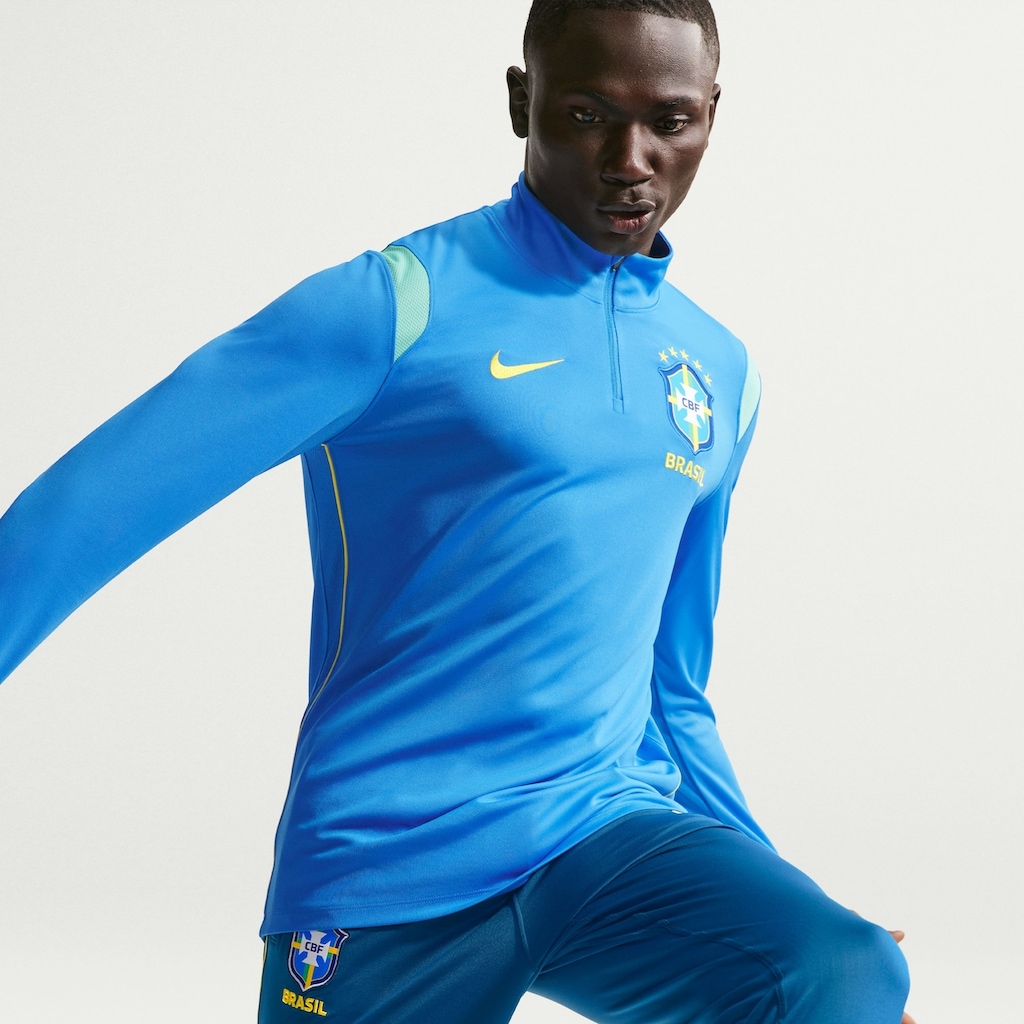 Imagem 3 do produto Camiseta Brasil Nike Manga Longa Academy Pro Masculina