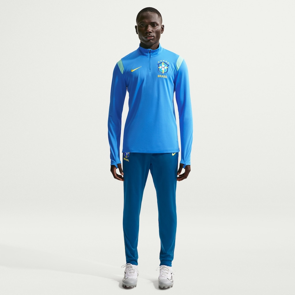 Imagem 4 do produto Camiseta Brasil Nike Manga Longa Academy Pro Masculina