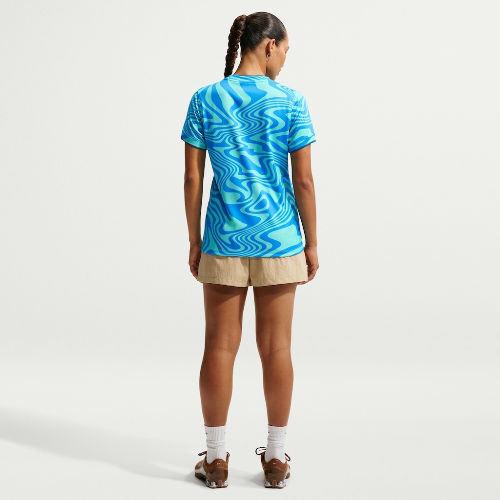 Imagem 5 do produto Camiseta Brasil Nike 26/27 Pré-Jogo Feminina