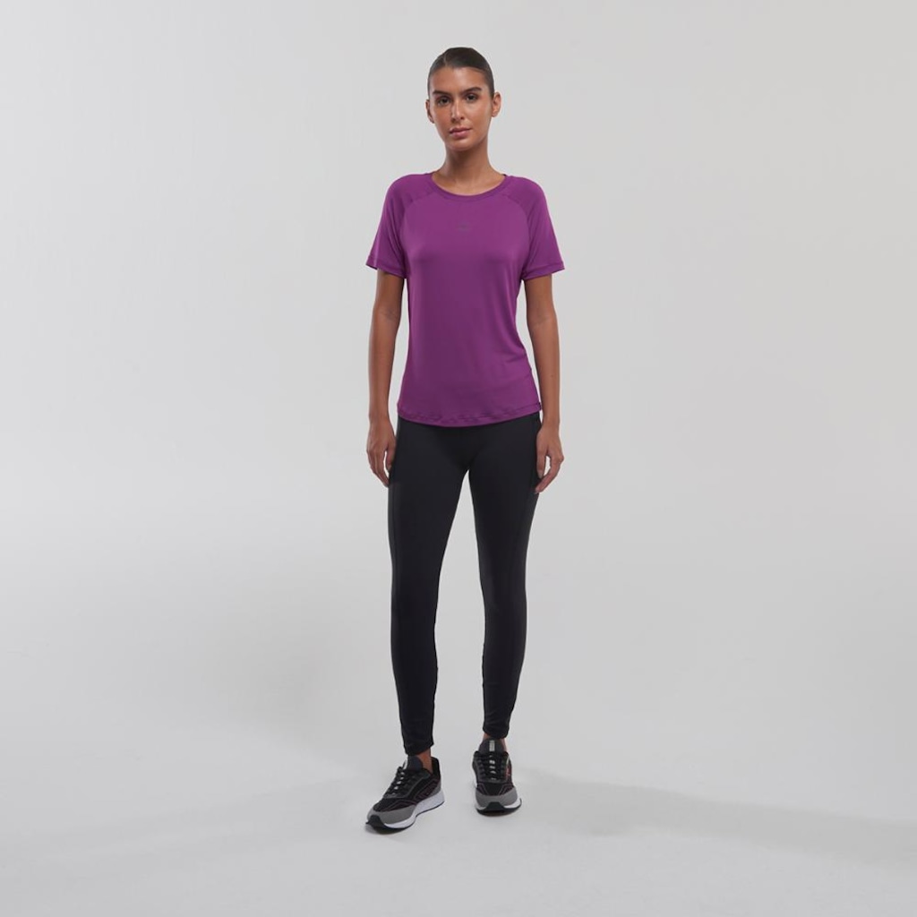Imagem 5 do produto Camiseta Umbro Essential Feminina