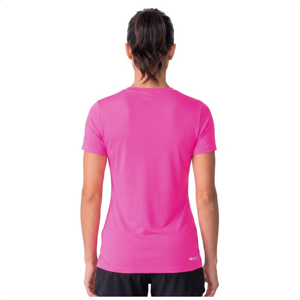 Imagem 2 do produto Camiseta New Balance Sport Essentials Feminina