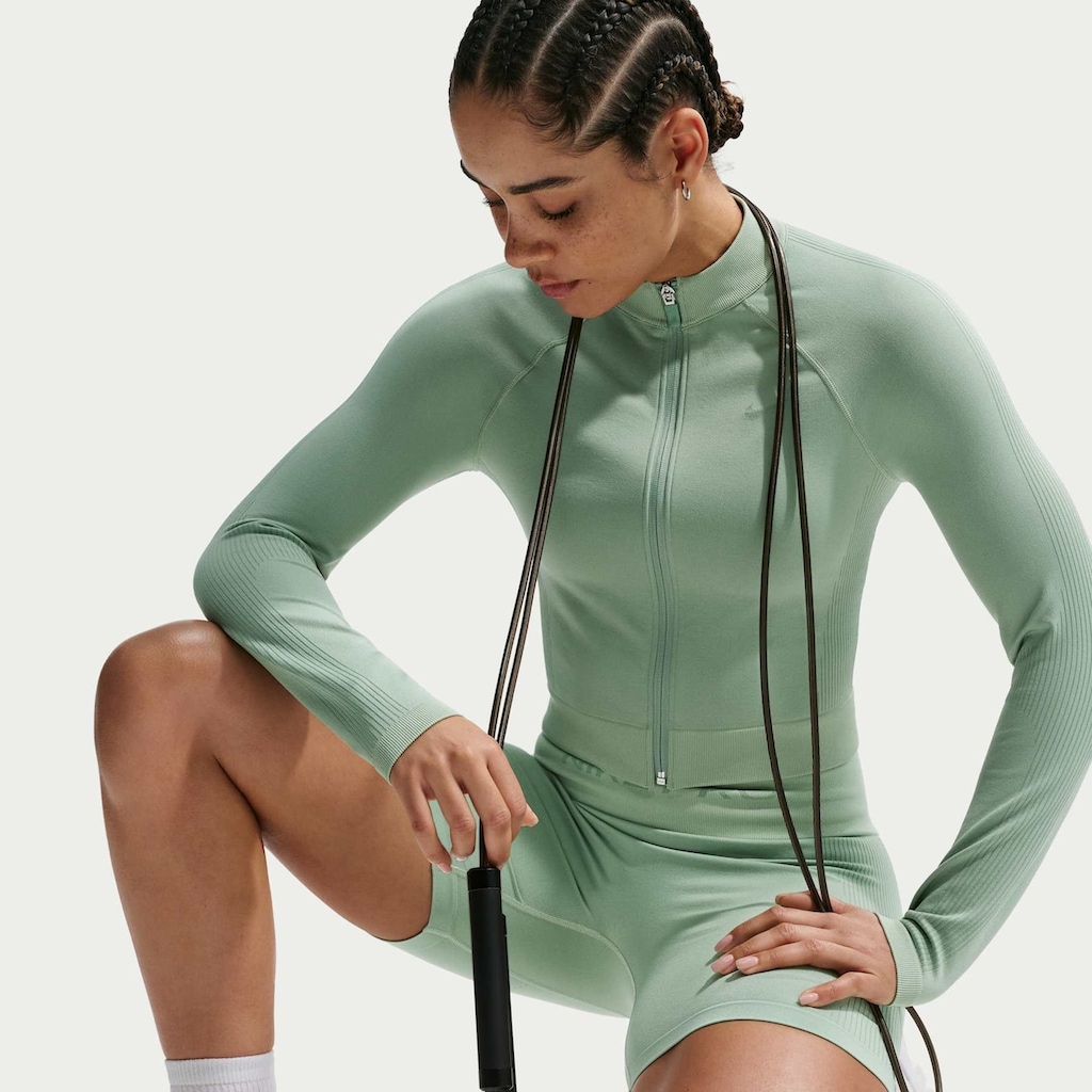 Imagem 3 do produto Jaqueta Dri-FIT Nike Pro Slim Feminina