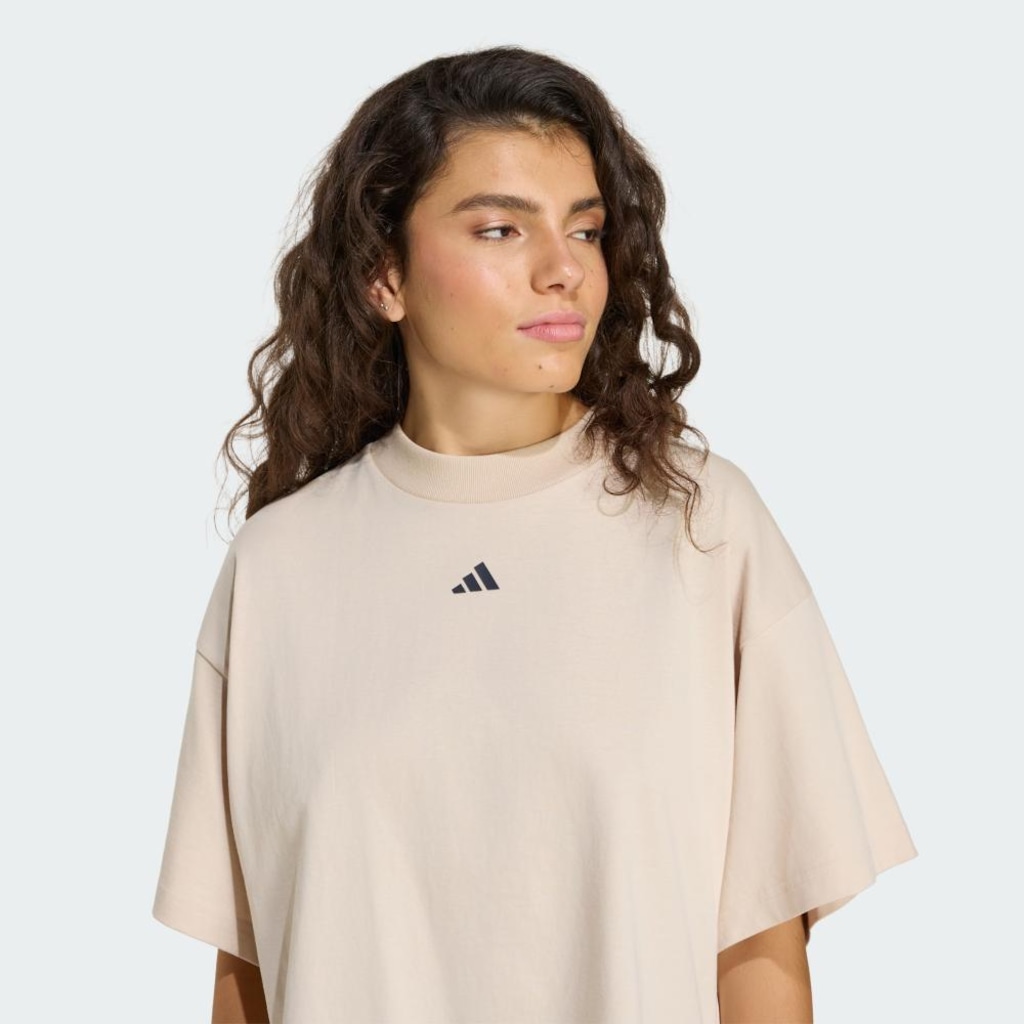 Imagem 5 do produto Camiseta Adidas Três Listras Studio Boyfriend Feminina