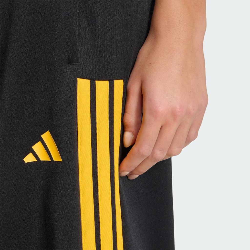 Imagem 5 do produto Calça Adidas Wide Leg House of Tiro Feminina