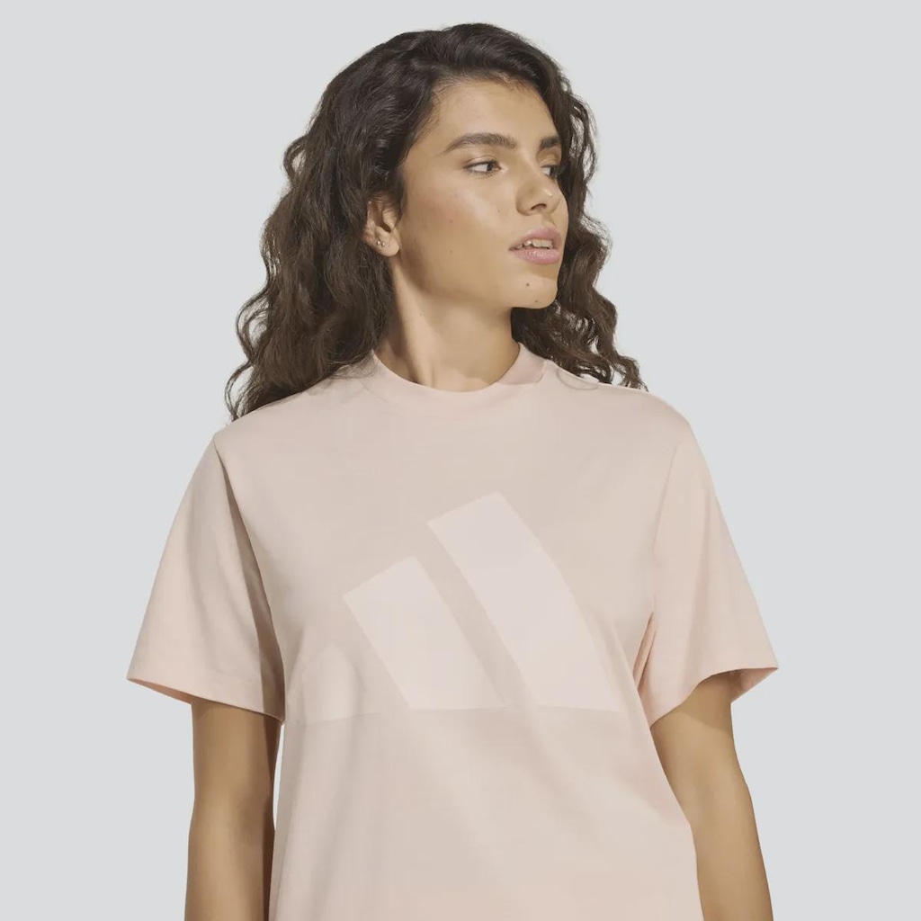 Imagem 5 do produto Camiseta Feminina Big Logo Classic adidas