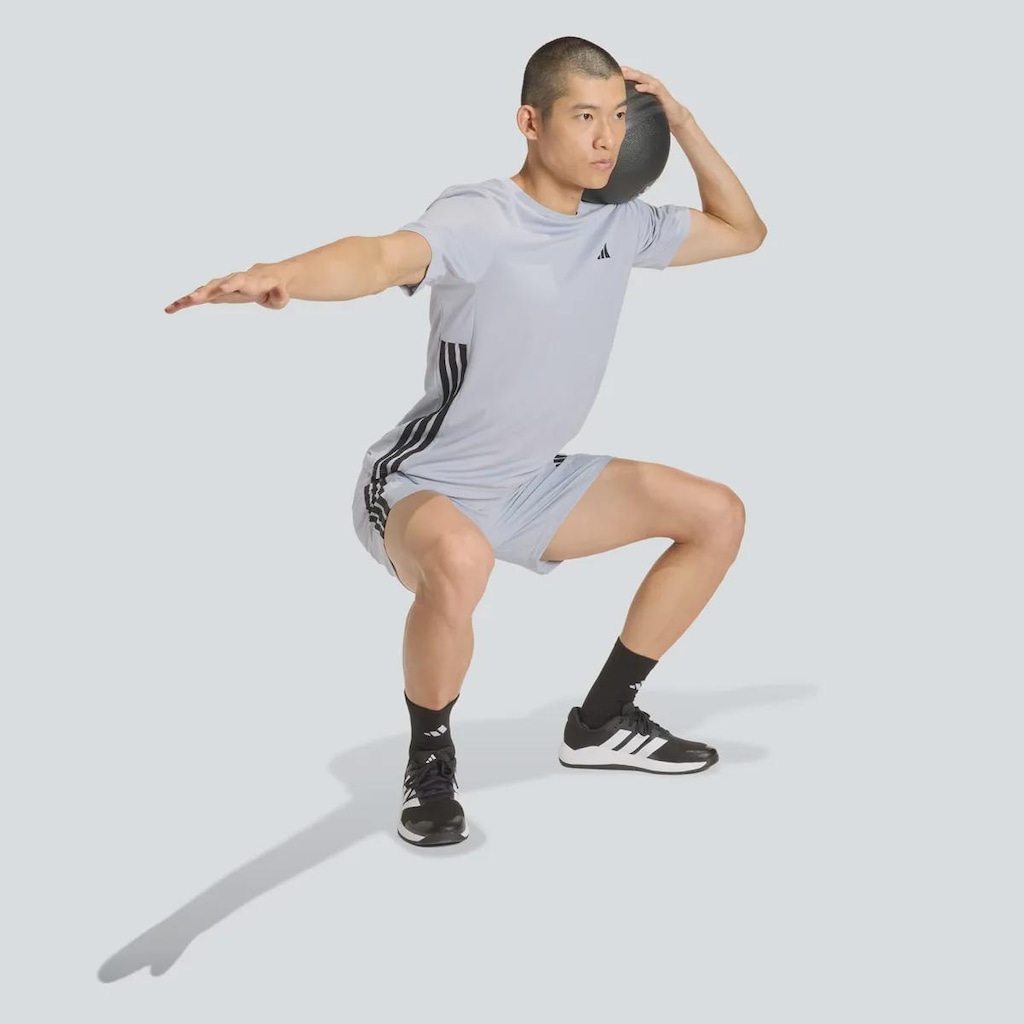 Imagem 3 do produto Camiseta Masculina Essentials 3 Listras adidas