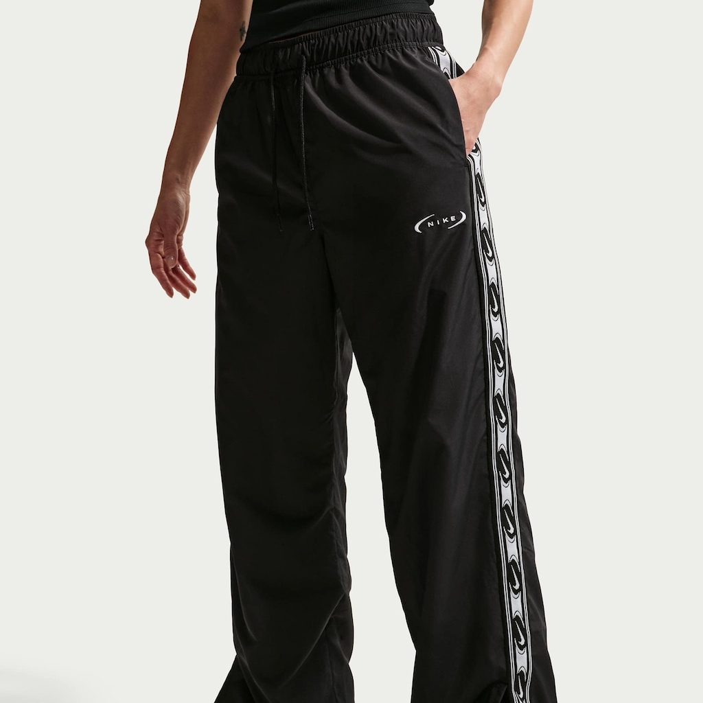 Imagem 2 do produto Calça Nike Sportswear Woven Feminina