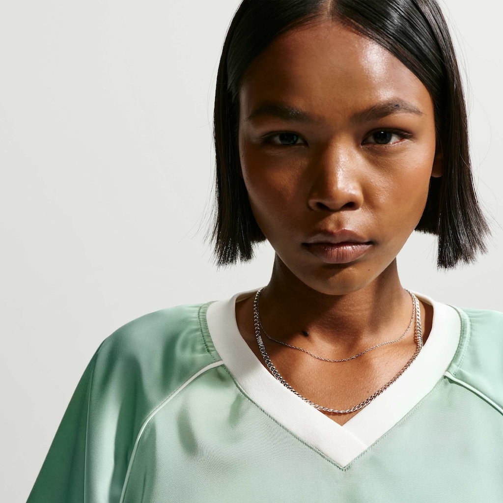 Imagem 3 do produto Camiseta Nike Sportswear Woven Feminina