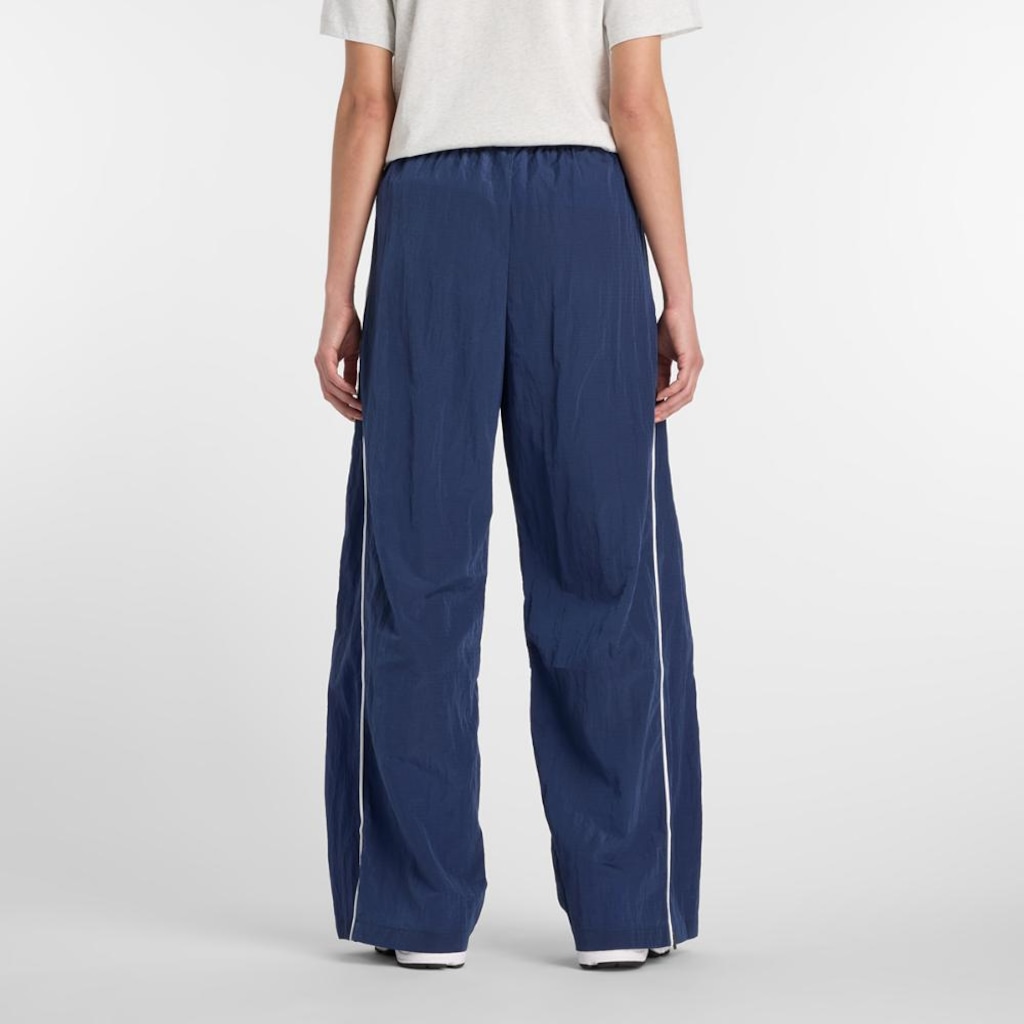 Imagem 4 do produto Calça Feminina New Balance Sport Legacy Woven
