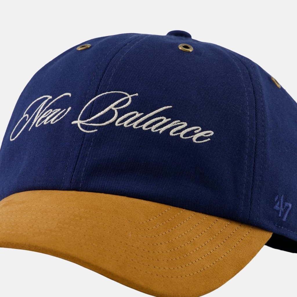 Imagem 3 do produto Boné New Balance Script Suede