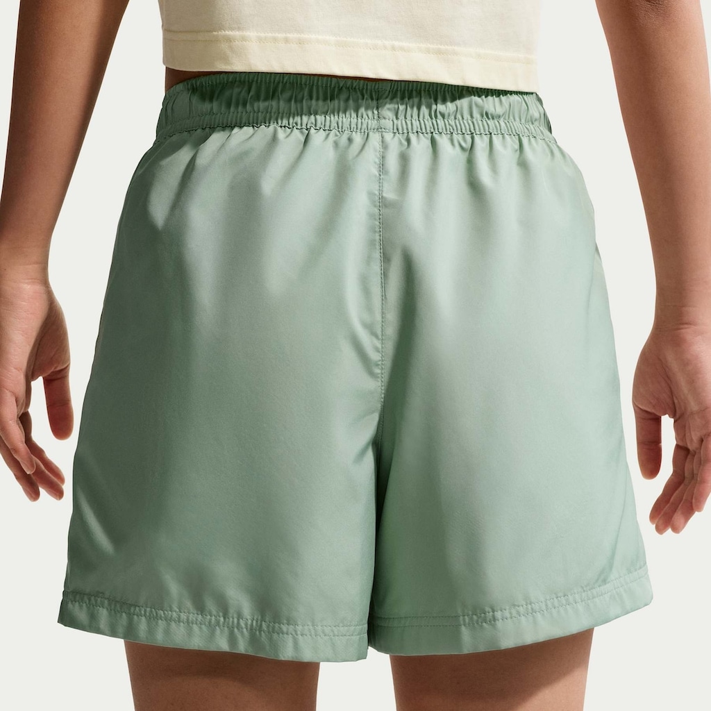 Imagem 3 do produto Shorts Nike Sportswear Essentials Woven Feminino