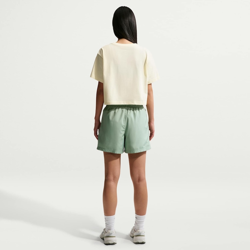 Imagem 5 do produto Shorts Nike Sportswear Essentials Woven Feminino
