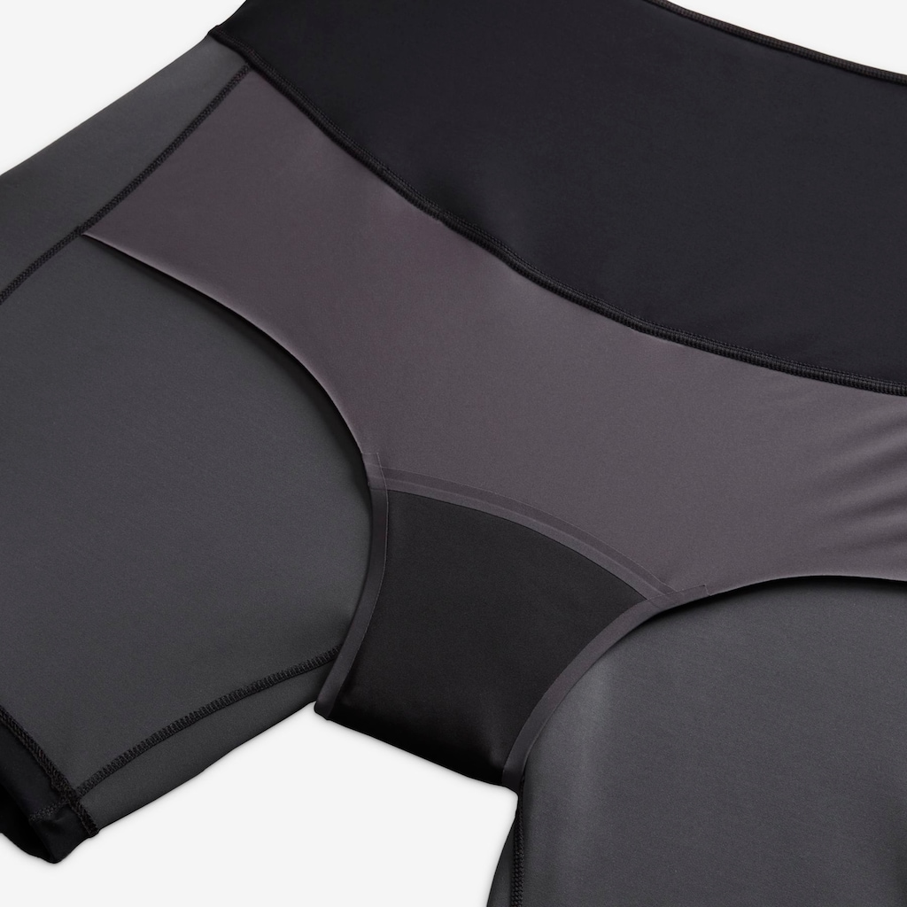 Imagem 5 do produto Shorts Nike One Feminino Plus Size