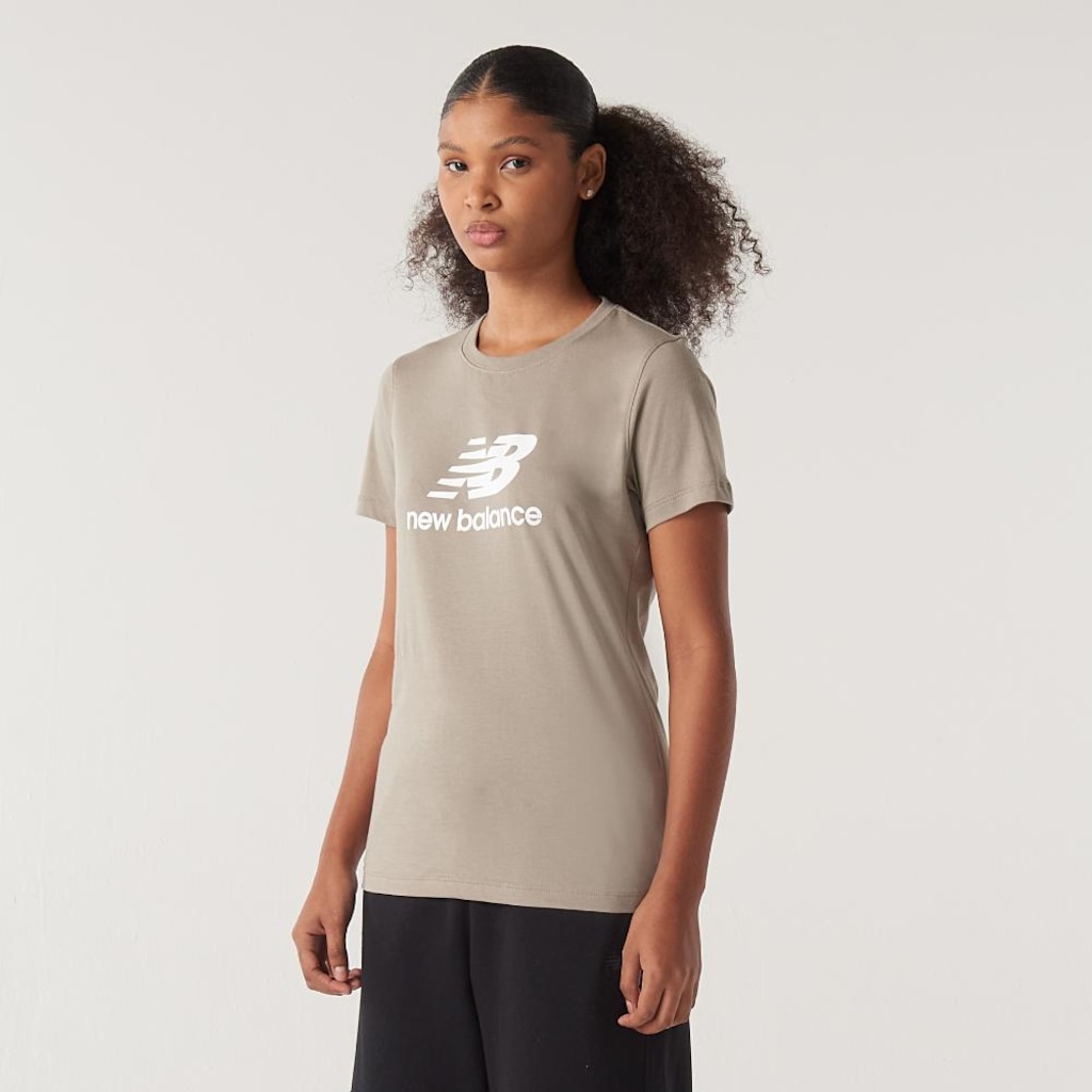 Imagem 2 do produto Camiseta New Balance Essentials Feminina