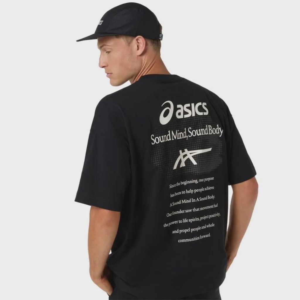 Imagem 4 do produto Camiseta ASICS Relaxada com Estampa de Nuvens Masculina