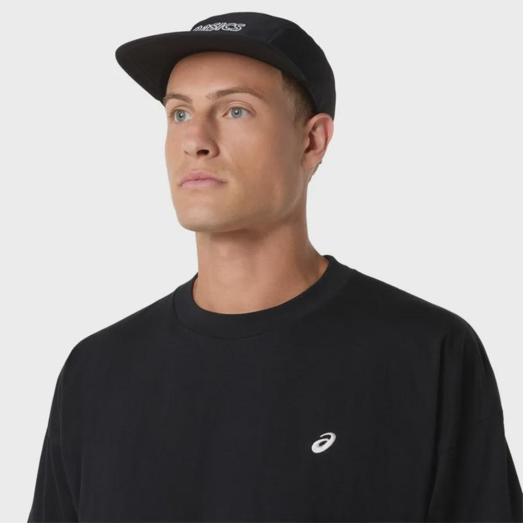 Imagem 5 do produto Camiseta ASICS Relaxada com Estampa de Nuvens Masculina