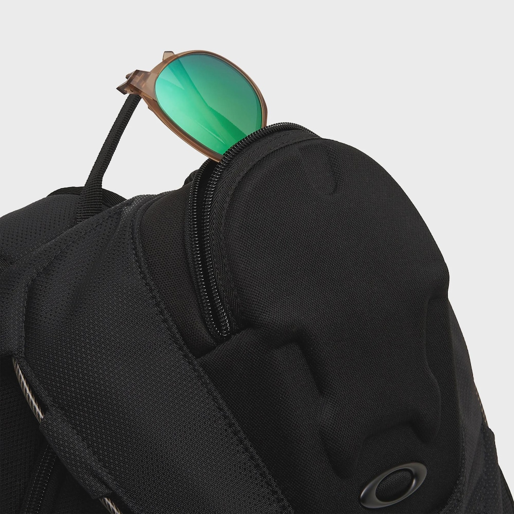 Imagem 3 do produto Mochila Unissex Oakley Bathroom Sink RC Backpack Blackout - 21 Litros
