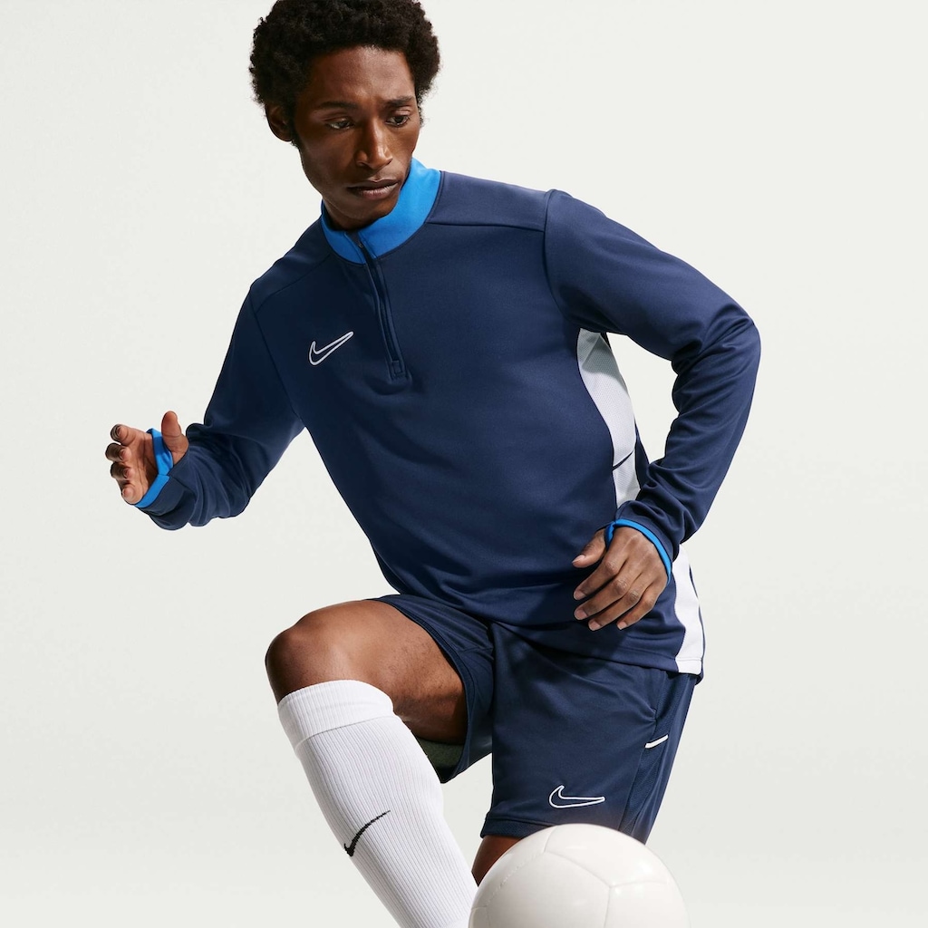 Imagem 3 do produto Camiseta Dri-FIT Nike Manga Longa Academy Masculina
