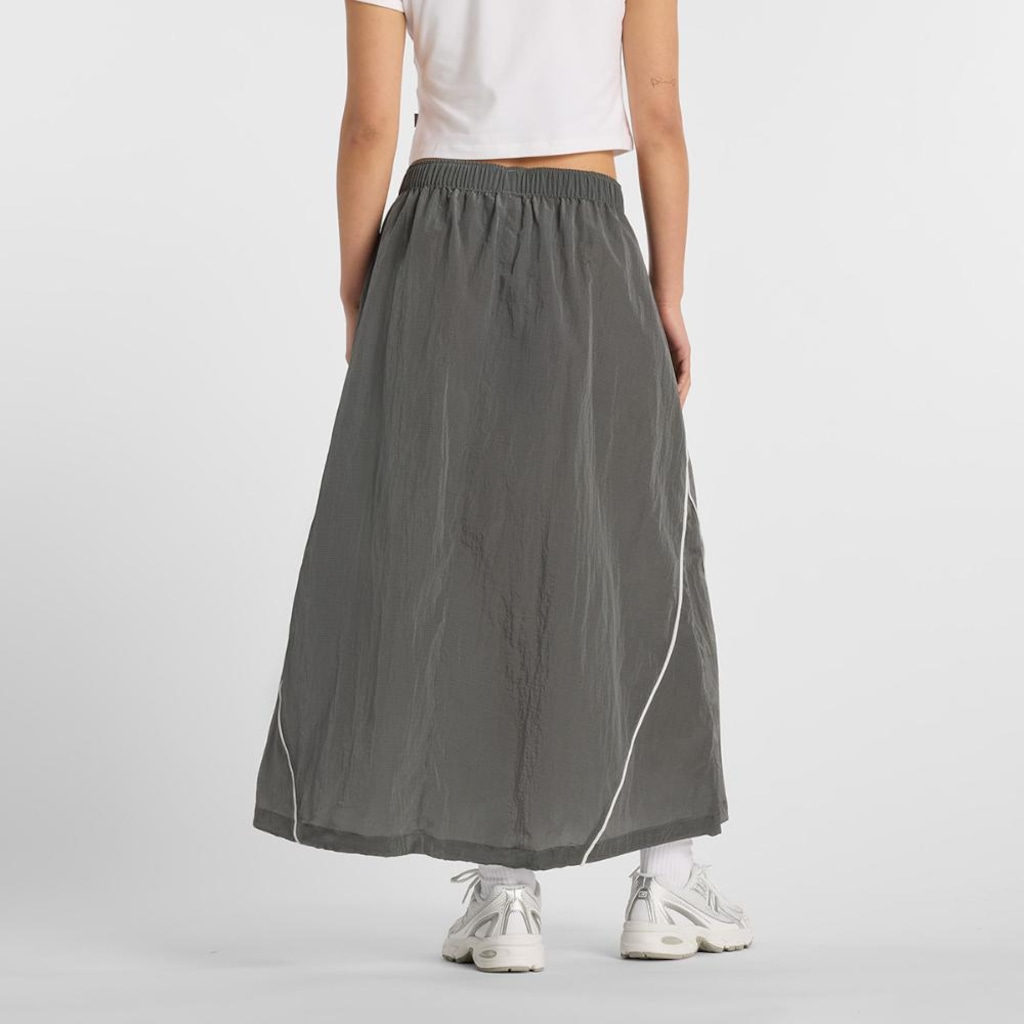 Imagem 4 do produto Saia New Balance Sport Legacy Woven Feminina