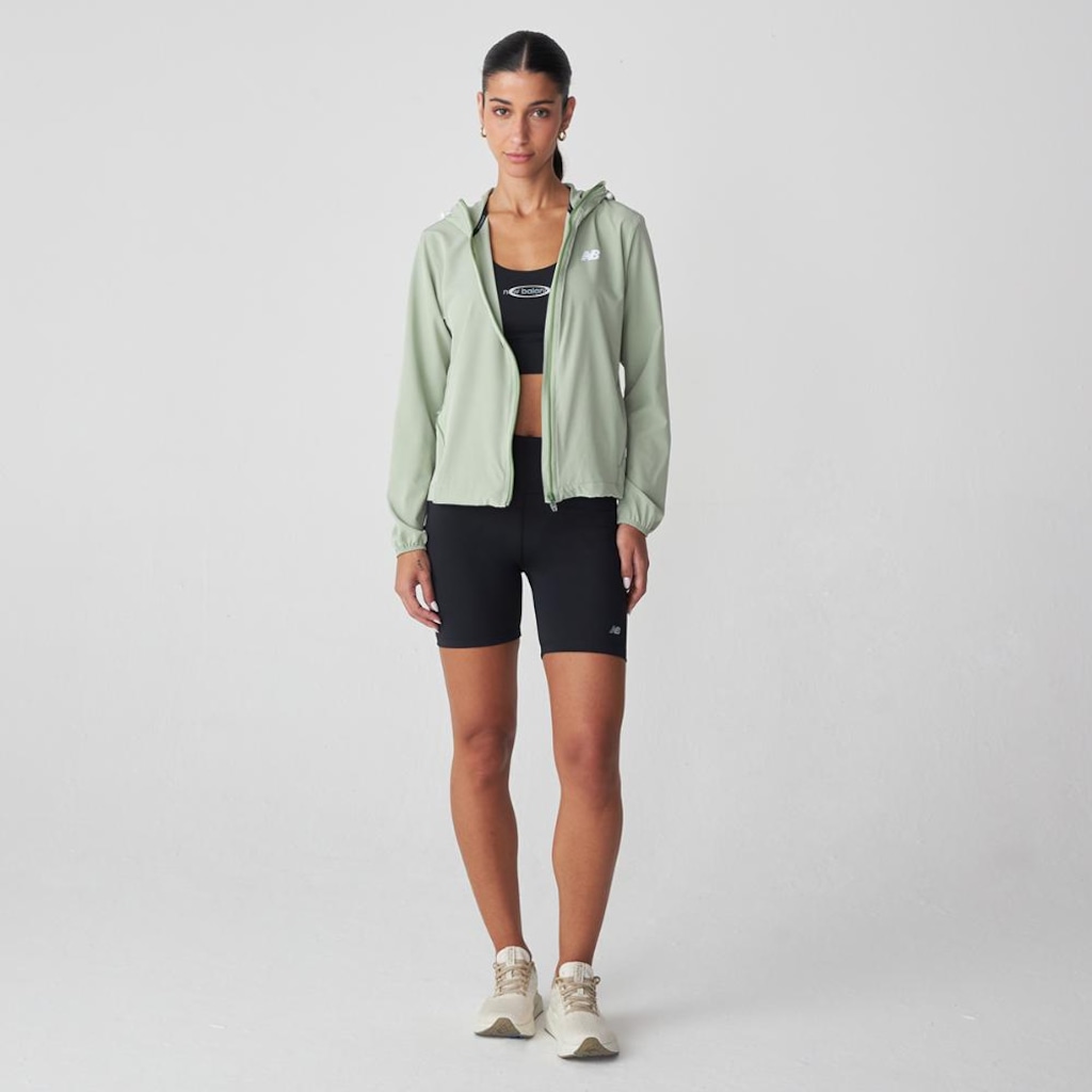 Imagem 3 do produto Jaqueta Corta Vento New Balance Sport Essentials Run Feminino