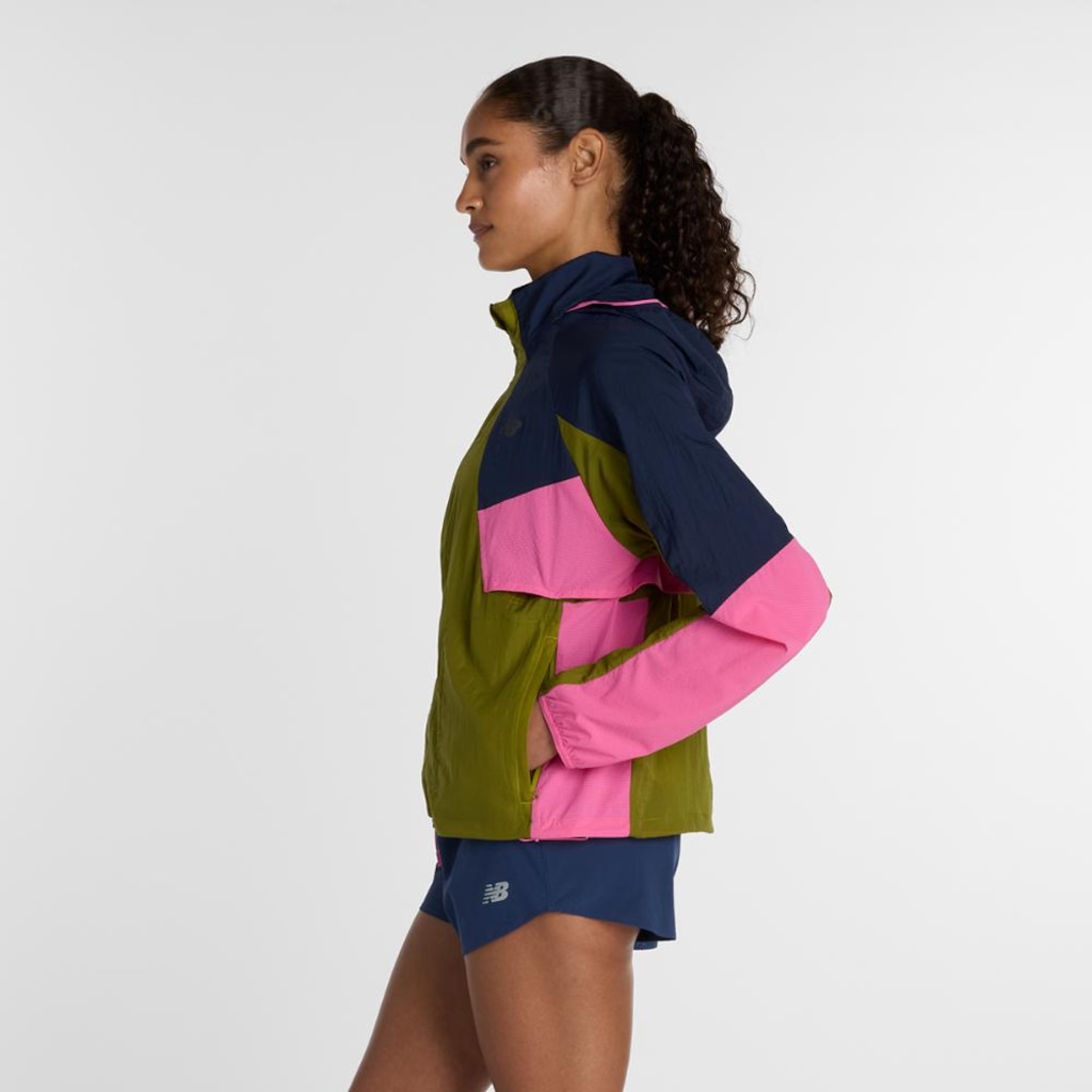Imagem 2 do produto Jaqueta Corta Vento New Balance Packable Rc Feminina