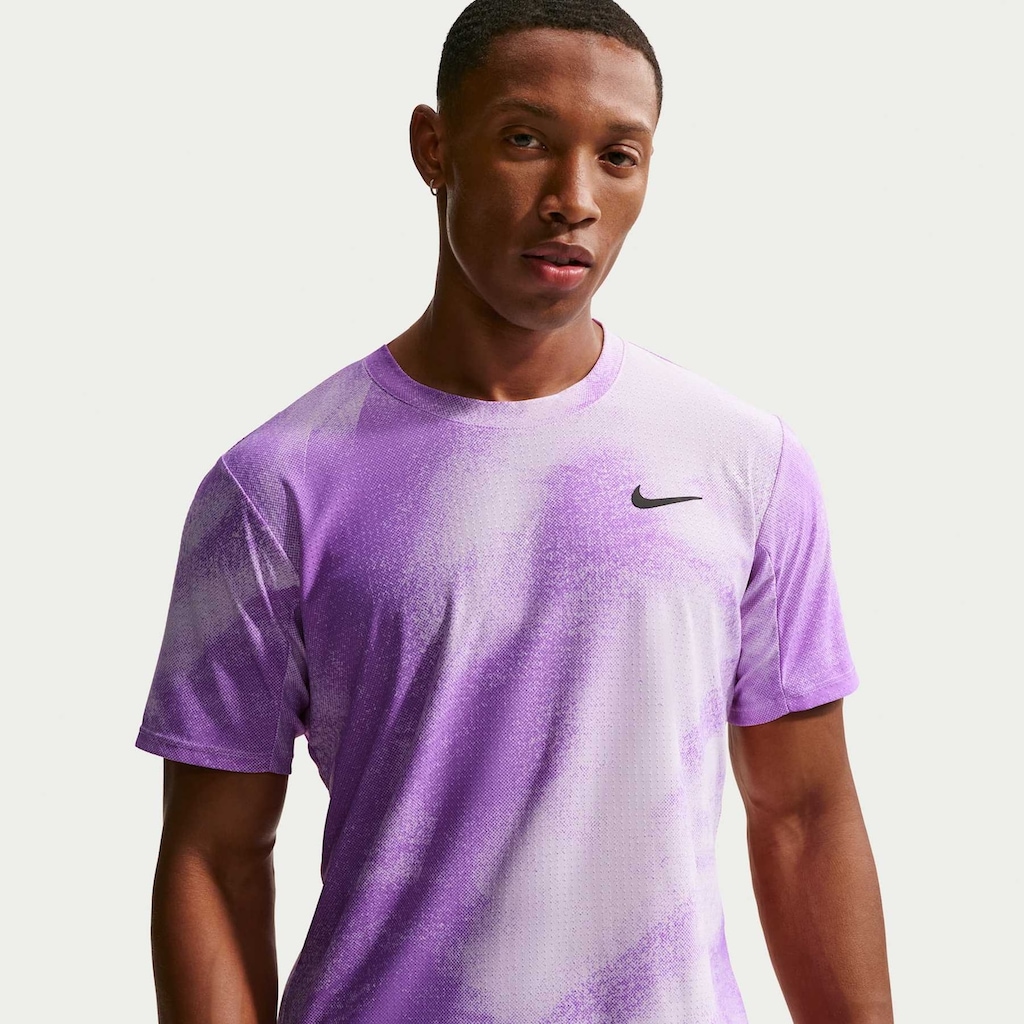 Imagem 1 do produto Camiseta Dri-FIT Nike Court ADV Slam Roland-Garros Masculina