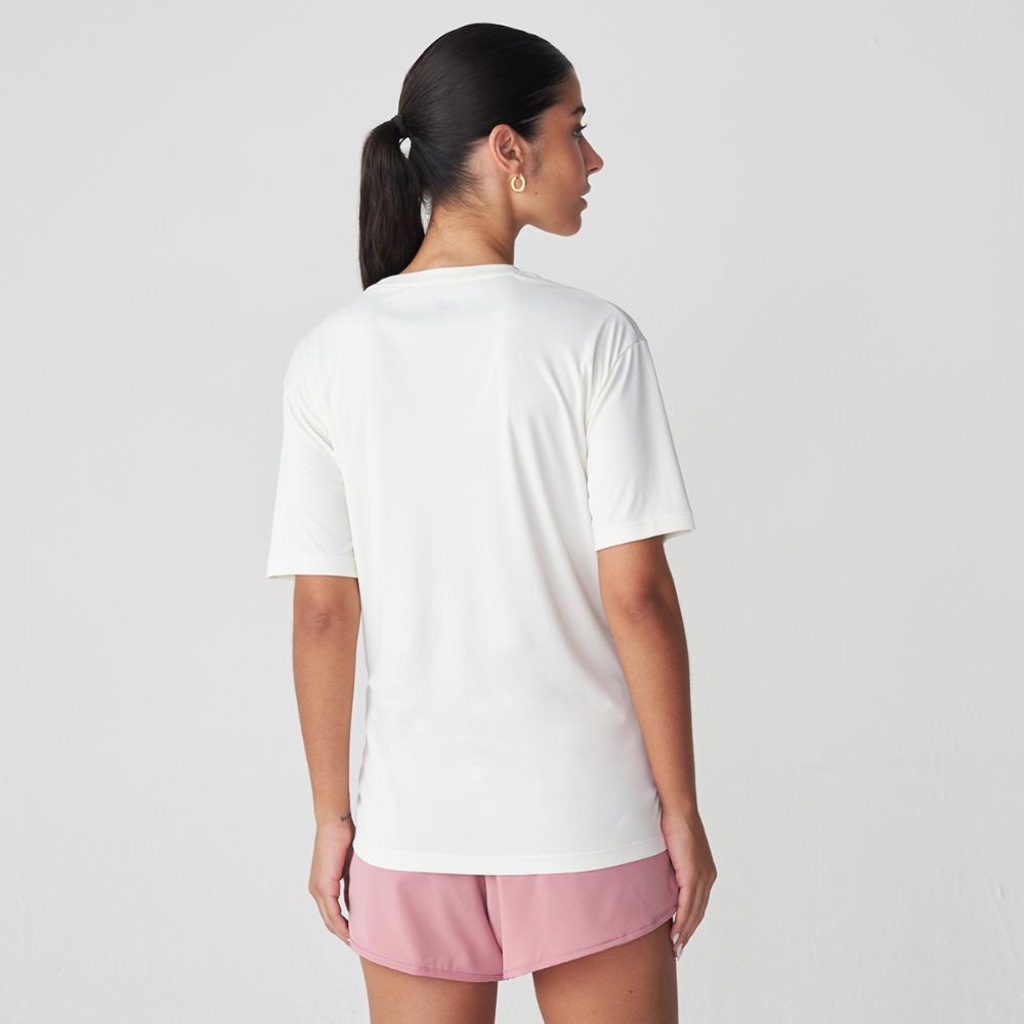 Imagem 2 do produto Camiseta New Balance Linear Performance Feminina