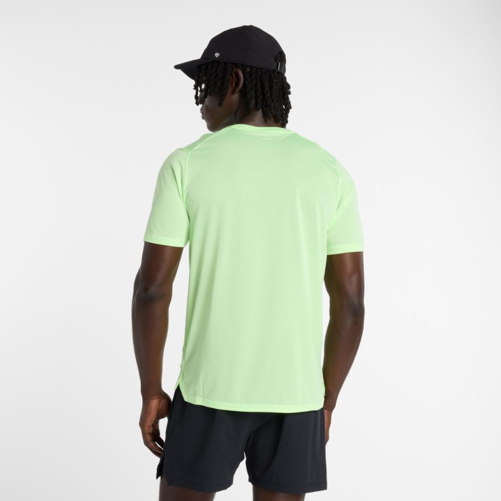 Imagem 5 do produto Camiseta New Balance Atlhetics Run Masculina