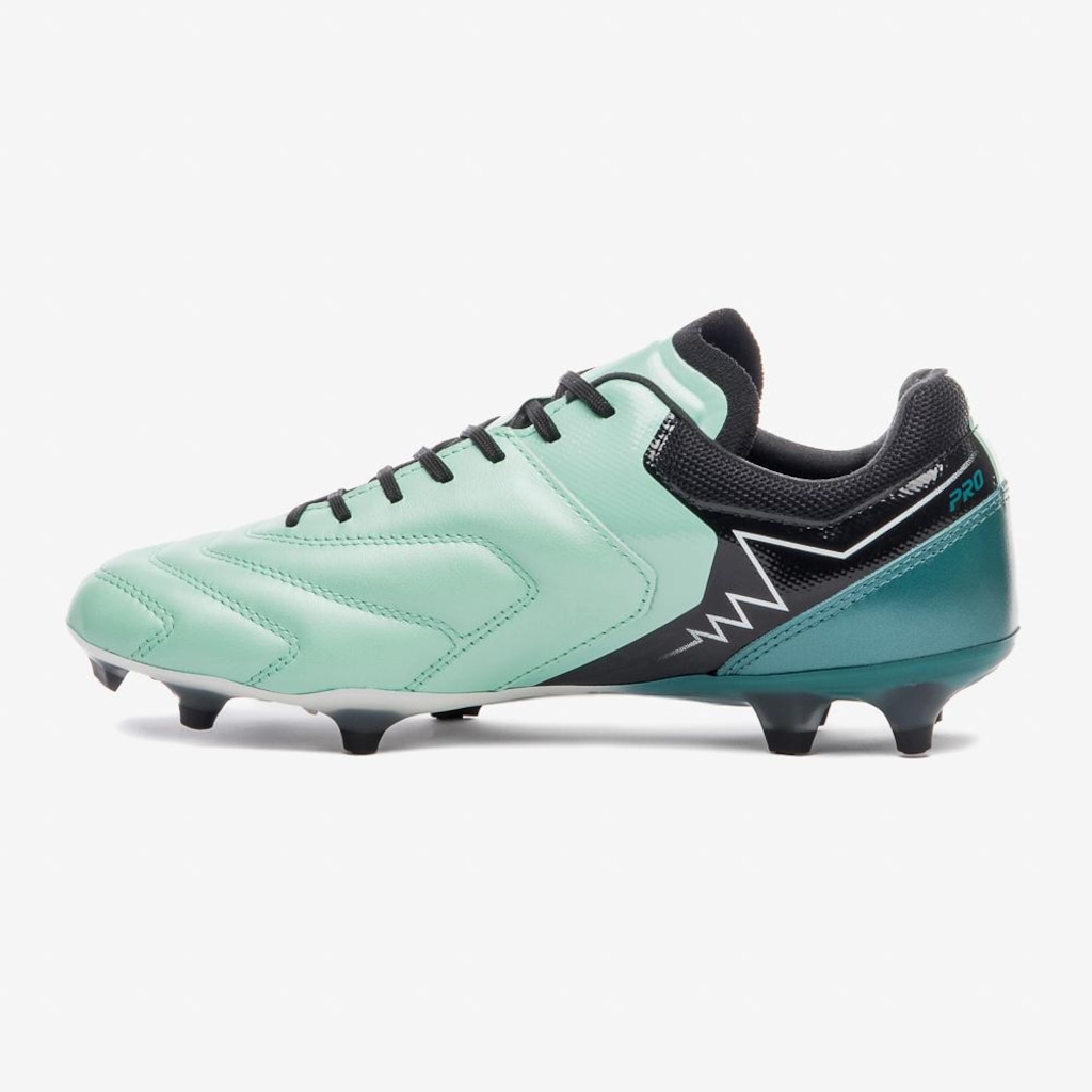 Imagem 2 do produto Chuteira de Campo Adulto Umbro Adamant Master Class Pro