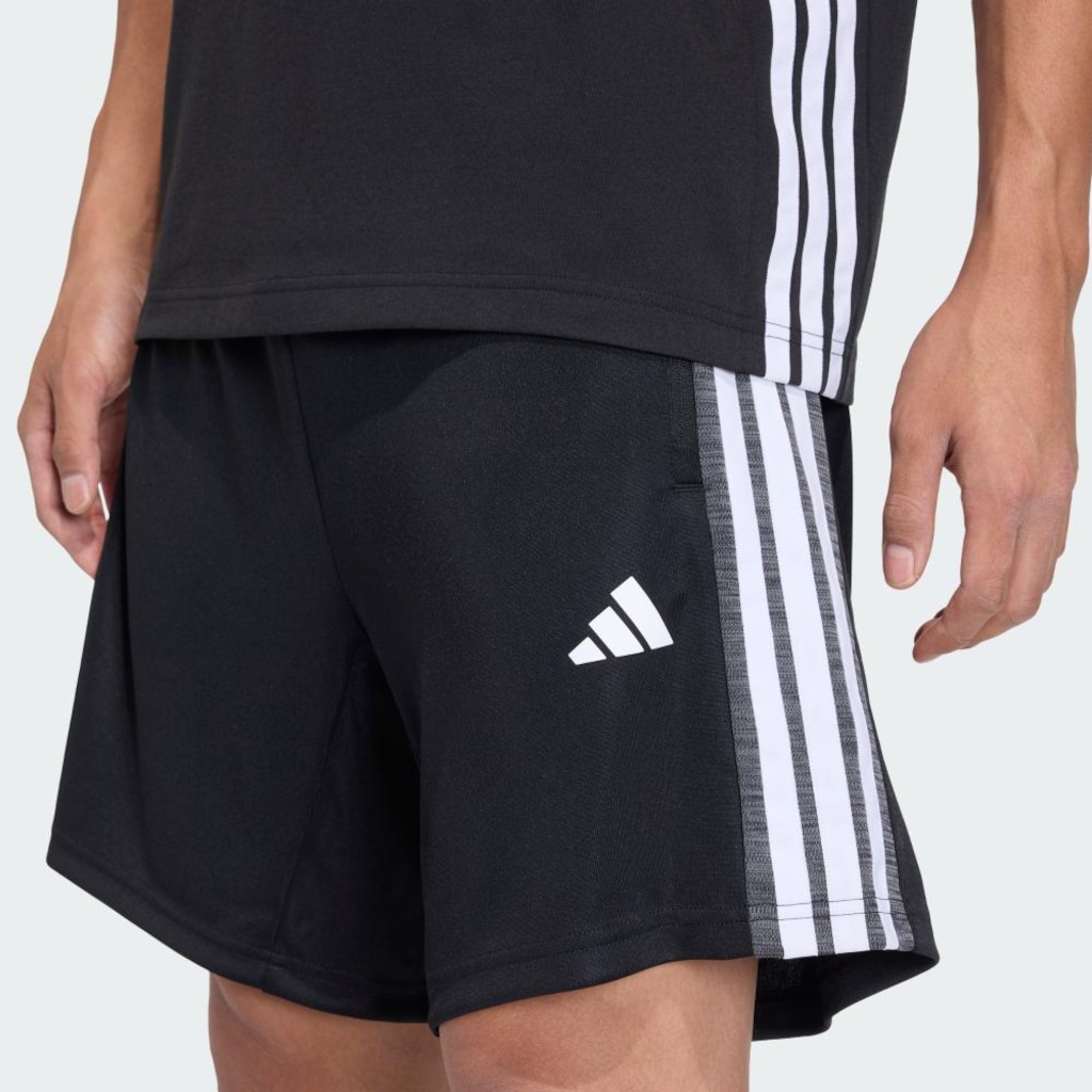 Imagem 5 do produto Shorts de Treino adidas Essentials All-Set 3 Listras Masculino