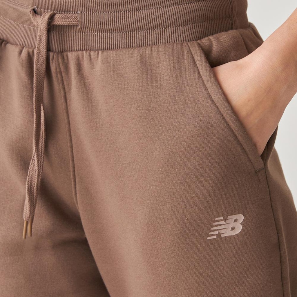 Imagem 4 do produto Calça New Balance Com Felpa Essentials Feminina