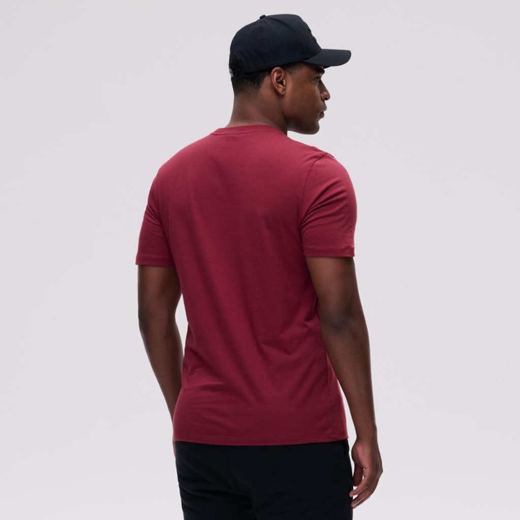 Imagem 3 do produto Camiseta Umbro Essential - Masculina
