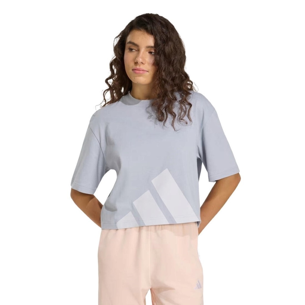 Imagem 2 do produto Camiseta adidas Boyfriend Essentials Big Logo - Feminina