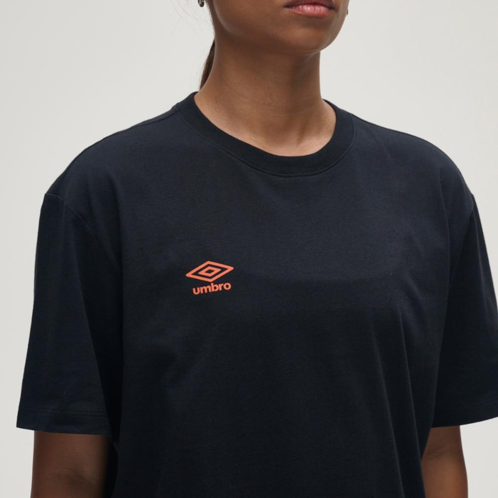 Imagem 3 do produto Camiseta Umbro Beyond The Pitch Masculino