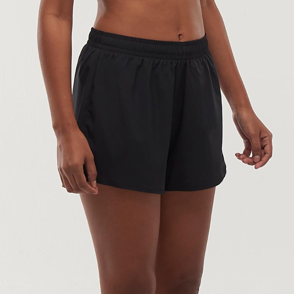 Imagem 2 do produto Shorts Umbro Essential Feminino