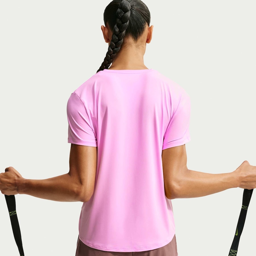 Imagem 2 do produto Camiseta Nike Dri-FIT One Feminina