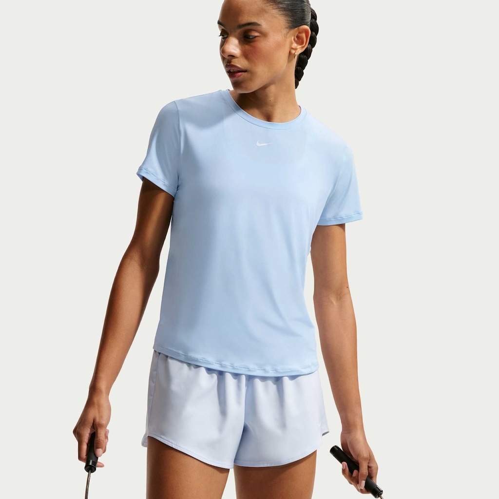 Imagem 3 do produto Camiseta Nike Dri-FIT One Feminina