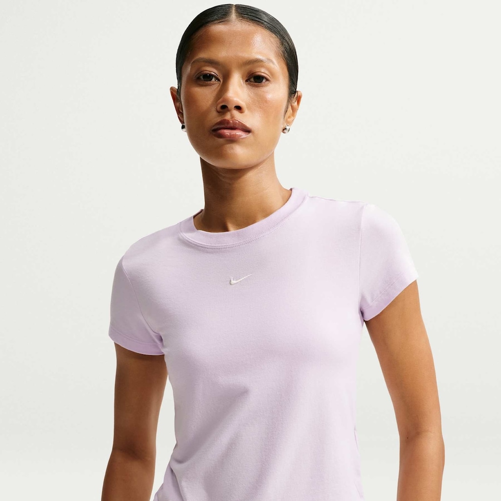Imagem 1 do produto Camiseta Nike Sportswear Chill Knit Feminina