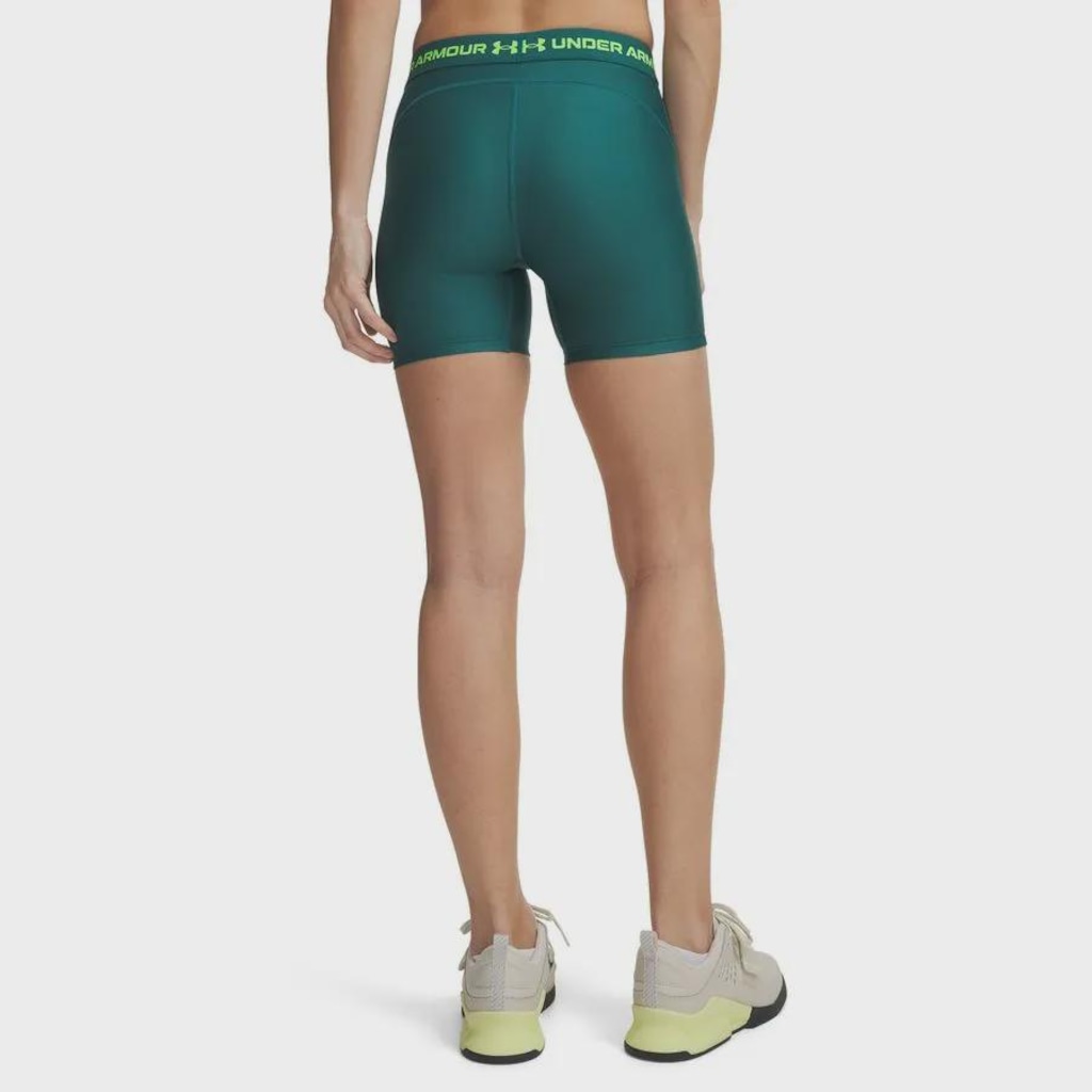 Imagem 2 do produto Short de Treino Under Armour HeatGear Middy - Feminino