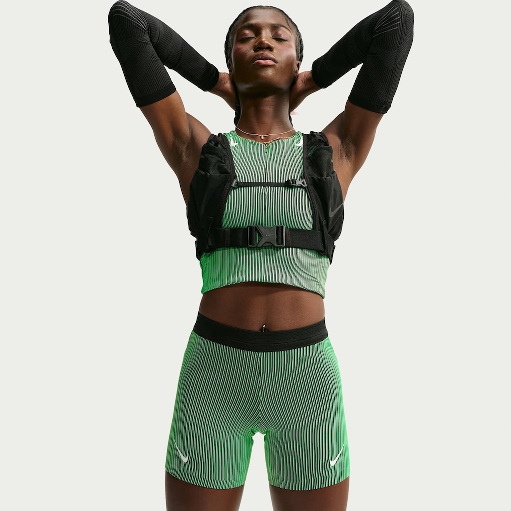 Imagem 2 do produto Short Dri-FIT Nike Aeroswift ADV Feminino
